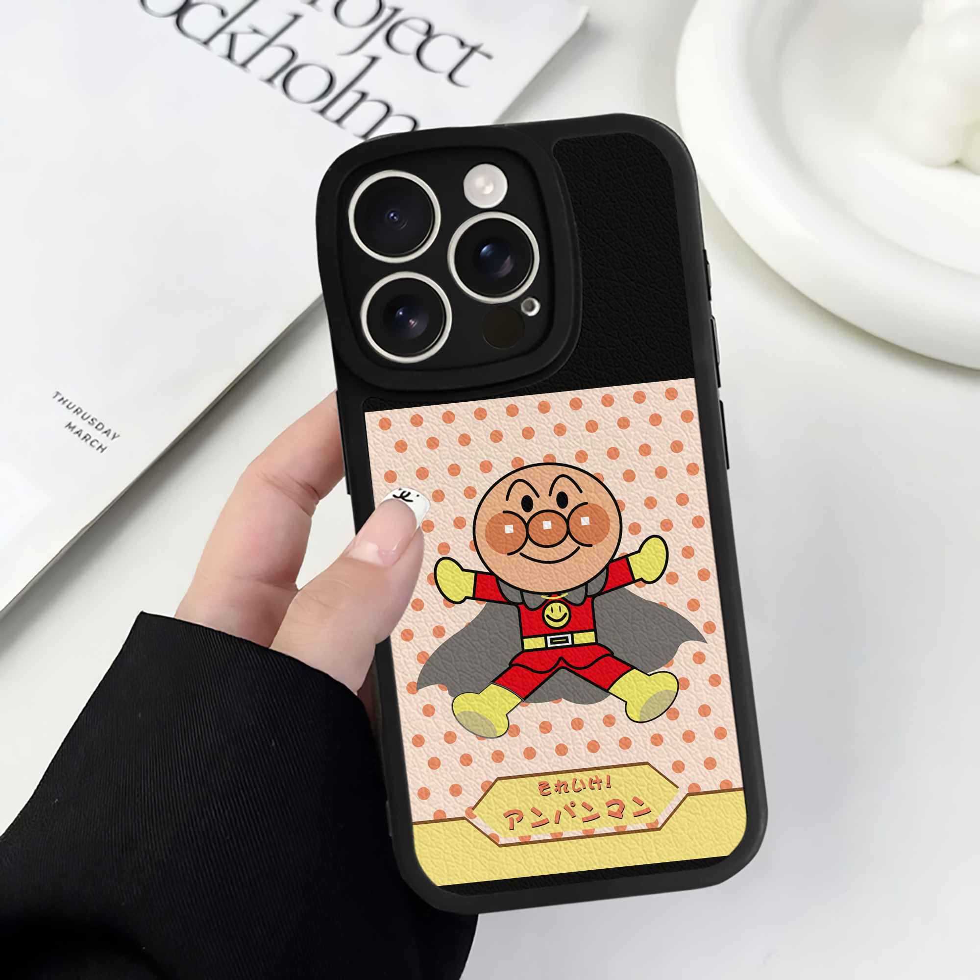 （画像用） アンパンマン Anpanman 【iPhone 16シリーズ対応】シリコンスマホケース（レザー調） 材質：シリコン